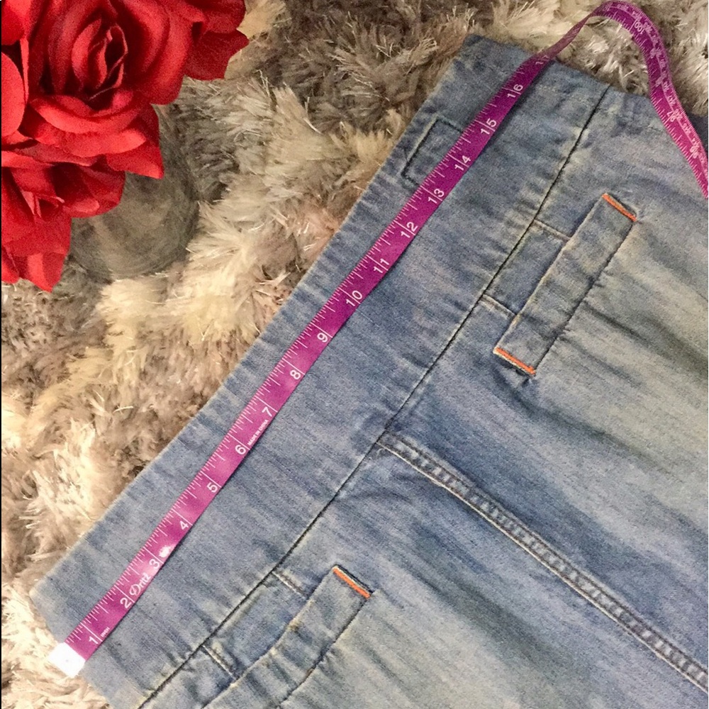 Jean Mini Skirt - Picture 5 of 8